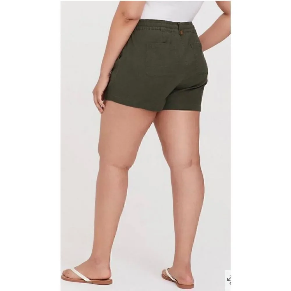 Torrid 5 Inch Pull-On Linen Blend Mid-Rise Short 20